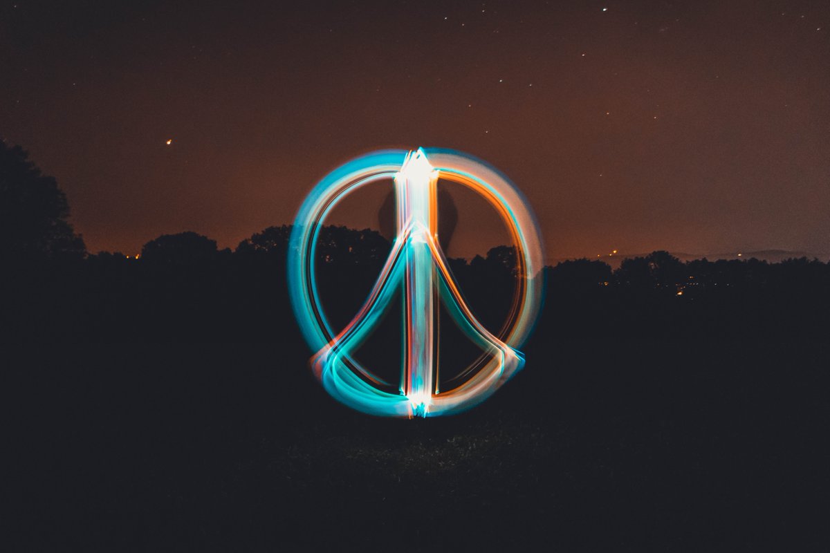TeamAha's tweet photo. Join me for TalkAbout Tuesday, November 3rd @ 6pm PST. The Two Conversations: Peacemaking and Peacekeeping. Seems appropriate. It will be election night in the US and a lot of people seem pretty anxious about it. https://t.co/2FMU16Dd1R 
PC: Christian Wiediger on Unsplash https://t.co/9DWss9Cqiw