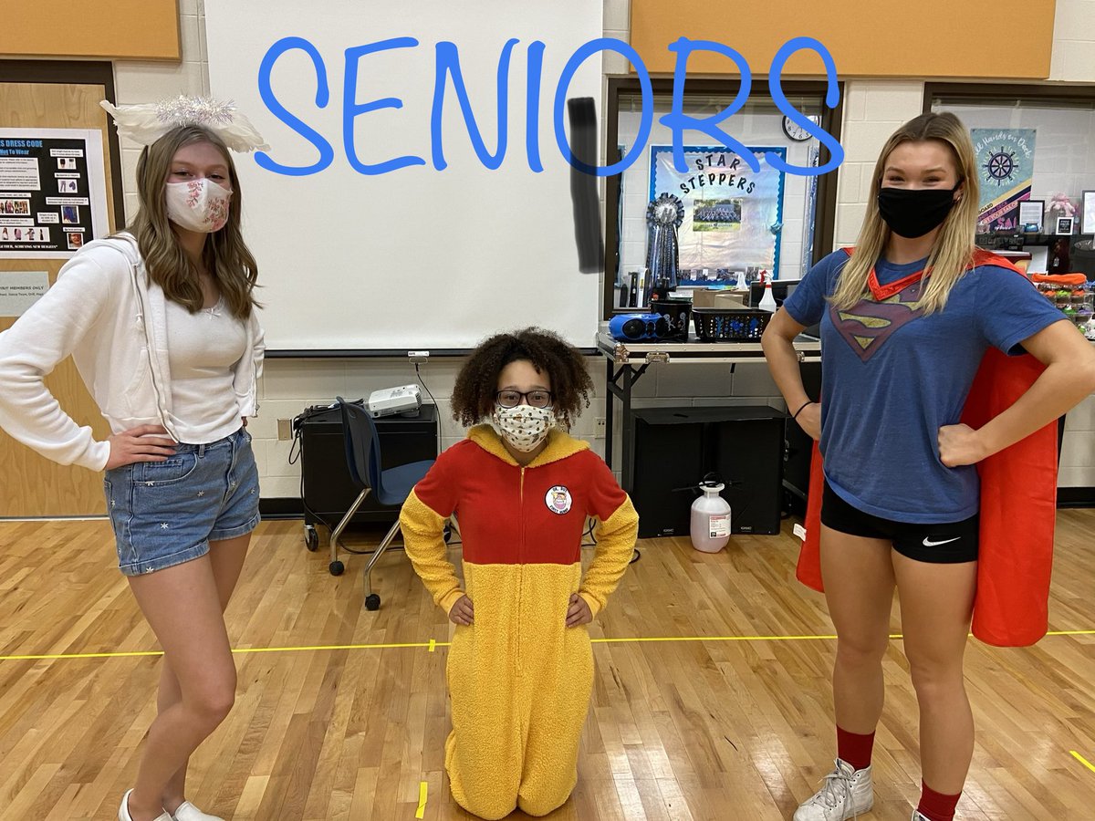 HarlanCheer's tweet image. Had a SPOOKTACULAR time at our Halloween Costume practice! #SpookyFunTimes #HawkCheer #MakingMemories