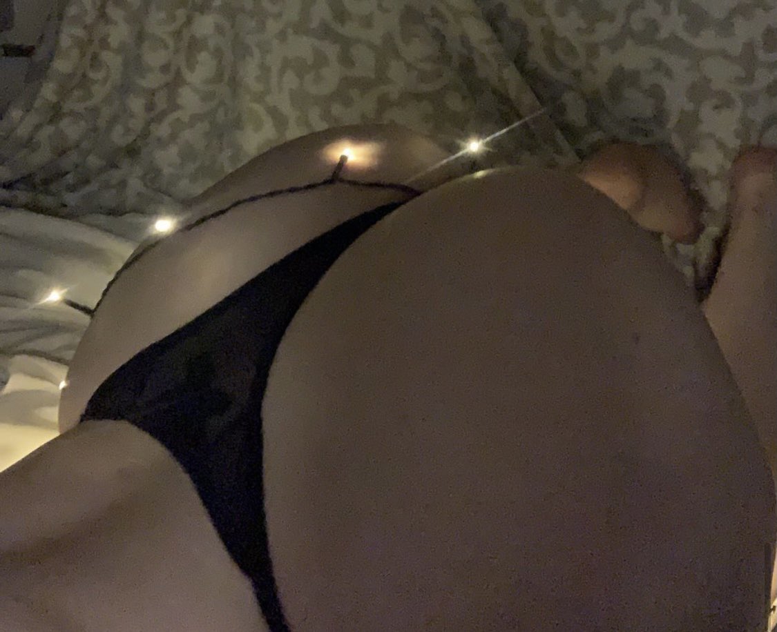 summermaex1's tweet photo. x x x https://t.co/EGbayNOXfX