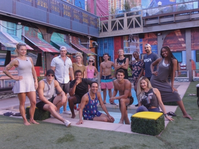 CBSBigBrother's tweet image. 🎉 We have a #BB22 winner! CONGRATS!  🎉