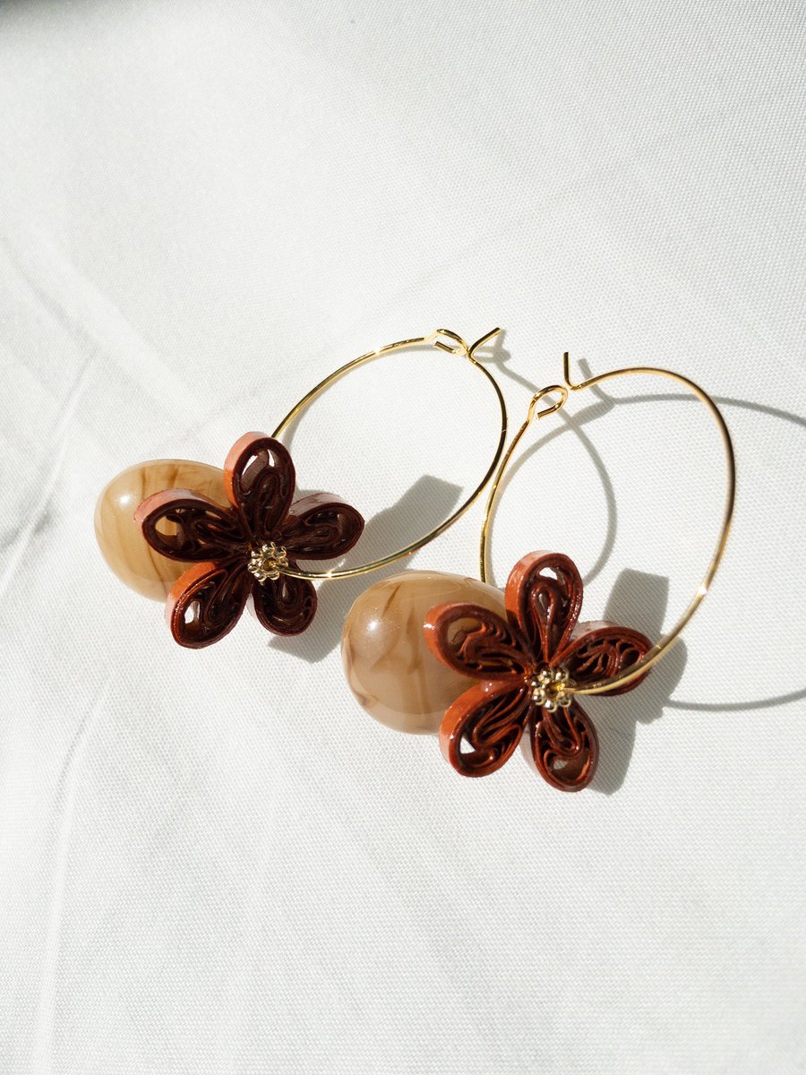 haruiro_33's tweet photo. #micoquiling
🤎🤎🤎
#ハンドメイド
#ハンドメイドアクセサリー
#paperquiling #handmade
#pierce #秋冬 #秋 #冬
#handmadeaccessory
#Flowers #Flower #花
#kawaii #可愛い #ピアス
#手作り #茶系 #ハンドメイドピアス https://t.co/v5mVMy904O