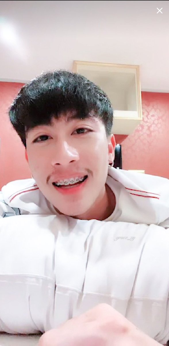 grace_nkm's tweet photo. Thanadon💛🐋 
[28•10•2563]
(by: live tiktok thanadon)

#นุ๊กธนดล 
#ทีมปั่นเทรนฉลามวาฬ #548NP https://t.co/a6ASJNZ6dw