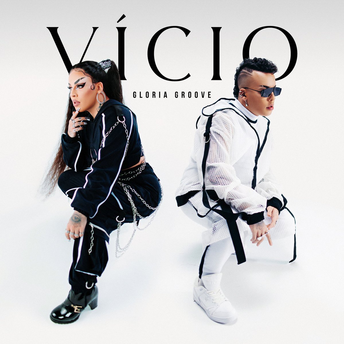 gloriagroove's tweet photo. 🤍VÍCIO🖤disponível nas plataformas🤍clipe ao meio-dia🖤ouça https://t.co/PRSgUWk3zG https://t.co/E5HdYvMqFg