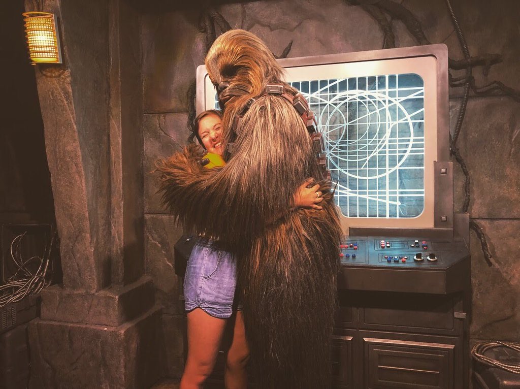 rachiejohnn's tweet photo. the heart and soul of WDW, what sets Disney a part from all the rest ❤️ #bringthemagicback https://t.co/XGamNLyaV4