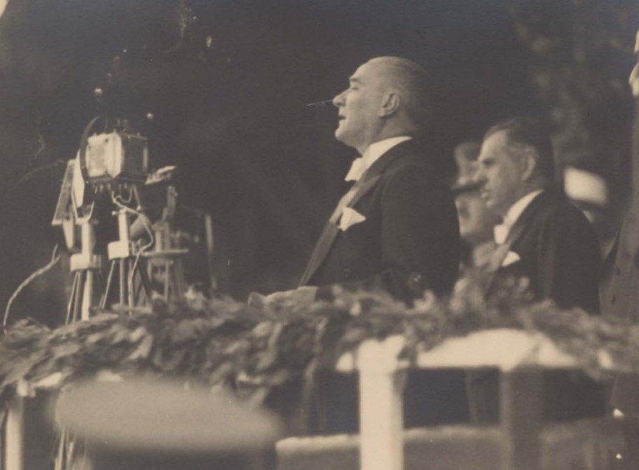 darkwebhaber's tweet photo. 29 Ekim 1933 🗓️
10. Yıl Kutlamaları 🇹🇷 https://t.co/T0634ihoOS