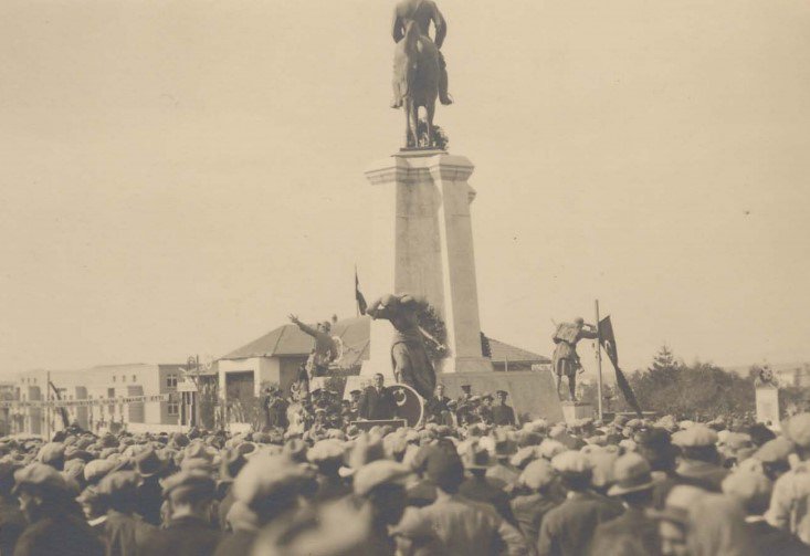 29 Ekim 1933 🗓️
10. Yıl Kutlamaları 🇹🇷