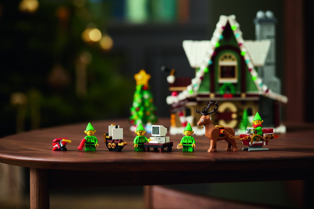 JeffSiepman's tweet photo. {Press Release} Lego has really pulled out all the stops for Christmas this year. How rad is this Elf Club House? Get all the details here: https://t.co/0T080x5tYH

#LEGO #ElfClubHouse https://t.co/CX9okHgmDB