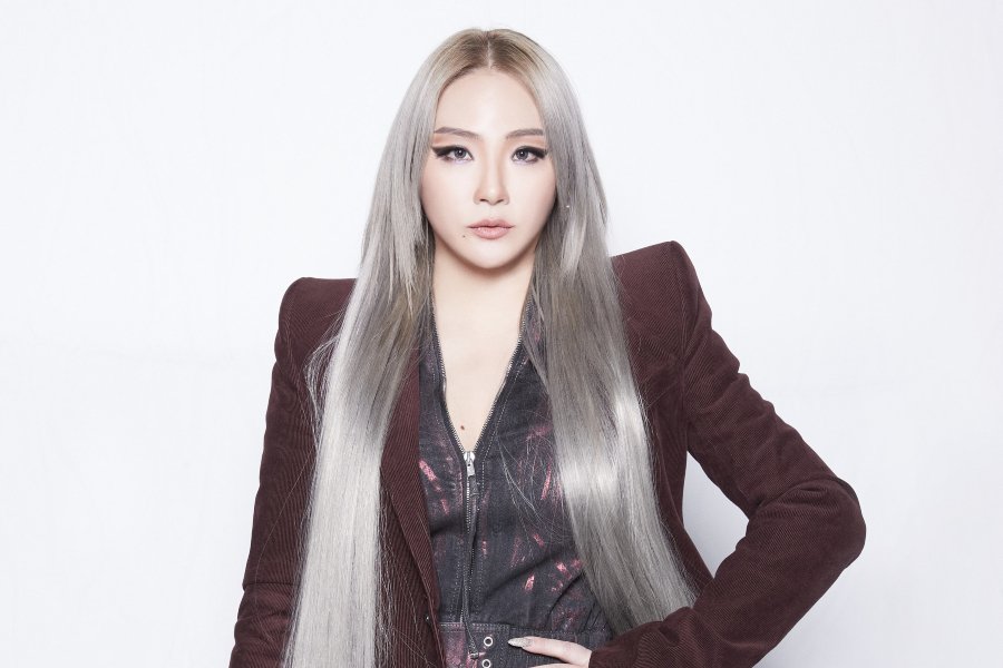 BTSxBRAZIL's tweet photo. [#INFO] CL (ex-2NE1) expressou seu orgulho pelo @BTS_twt entrar na Billboard Hot 100.

"Fiquei muito feliz quando vi o álbum do BTS. Não havia nenhuma estrela pop asiática na minha memória de infância. [...] Achei que seria bom ter alguém que pudesse nos representar." https://t.co/svKfYIrMWI