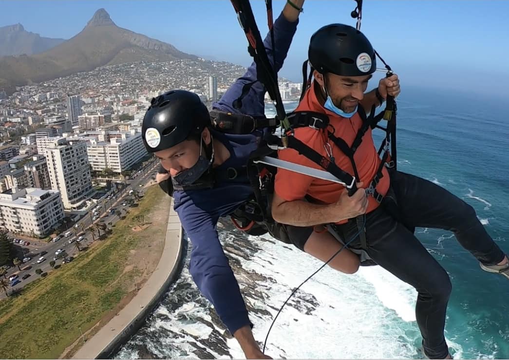 ActivityHubza's tweet photo. Read our latest review https://t.co/vzVbPcNSqA
#tandemparagliding #tandemparaglidingcapetown #adventure #capetown #signalhill #lionshead #adrenaline https://t.co/1oxzVneUl3