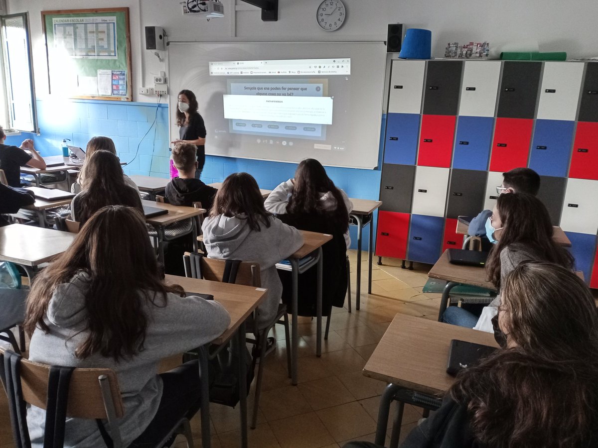 FEDACSantAndreu's tweet photo. 3S reflexionem amb la Judit de #ACAB sobre els transtorns alimentaris.
Què puc fer quan tinc una amic/ga que li passa? Com sabré què dir-li?
#acciótutorial https://t.co/P4MjgmzSGs