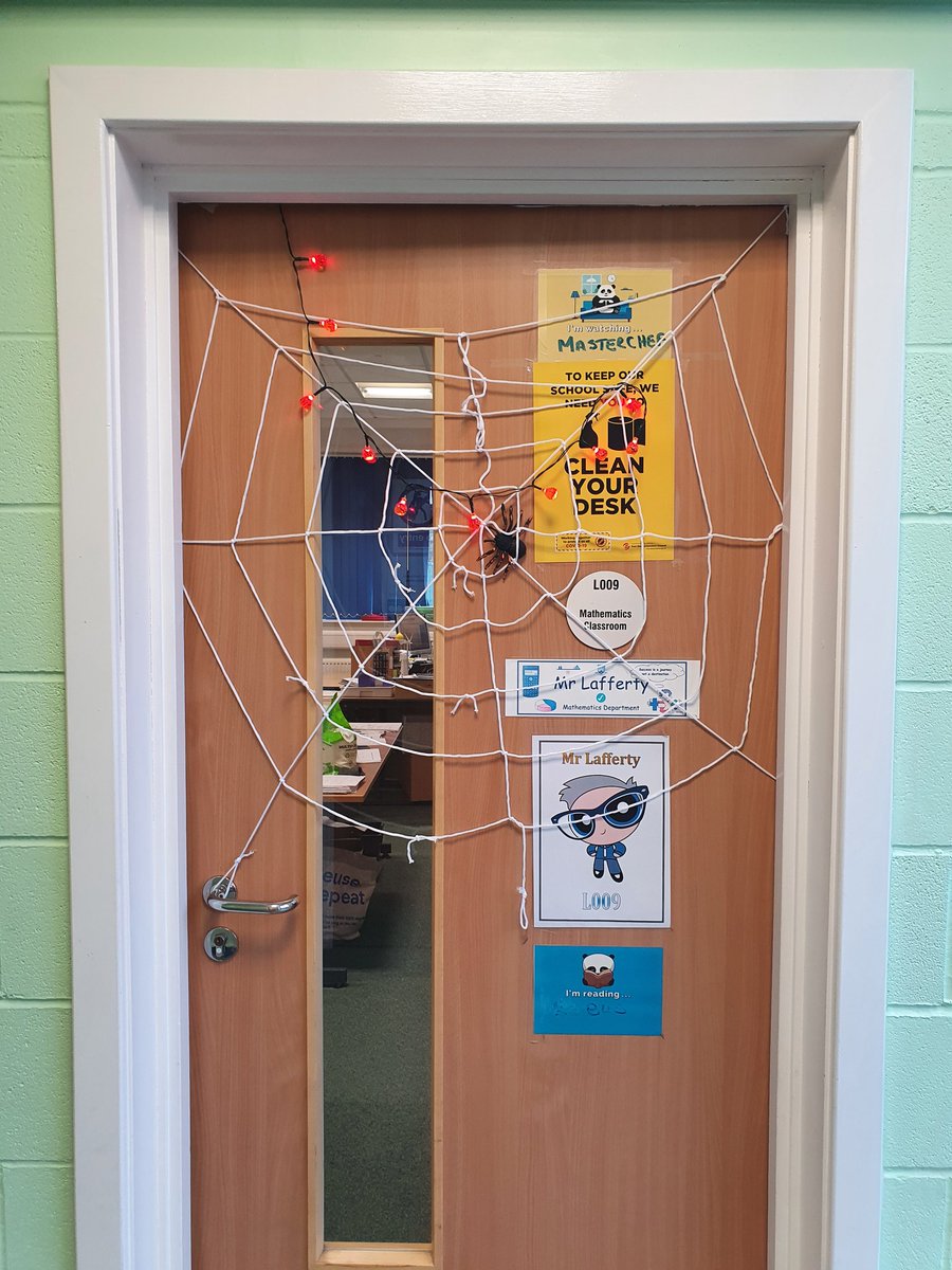 stninsmaths's tweet photo. Halloween in the Maths Department #M&amp;Ms https://t.co/Wno53CFNZM