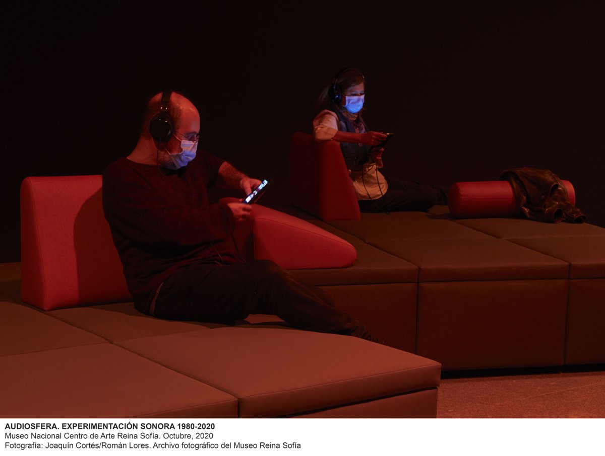 instalia_eu's tweet photo. https://t.co/zenqFSSfvp
Exposición #Audiosfera patrocinio de por @AudioTechnicaIB con 200 #AuricularesAltaResolución portátiles #ATHMSR7b en el @museoreinasofia 🎧🔵
#ExposiciónAudiosfera #AudioTechnica #AuricularesPortátiles #AuricularesAltaResoluciónPortátiles #AuricularesAudio https://t.co/yK9zYQ95uf
