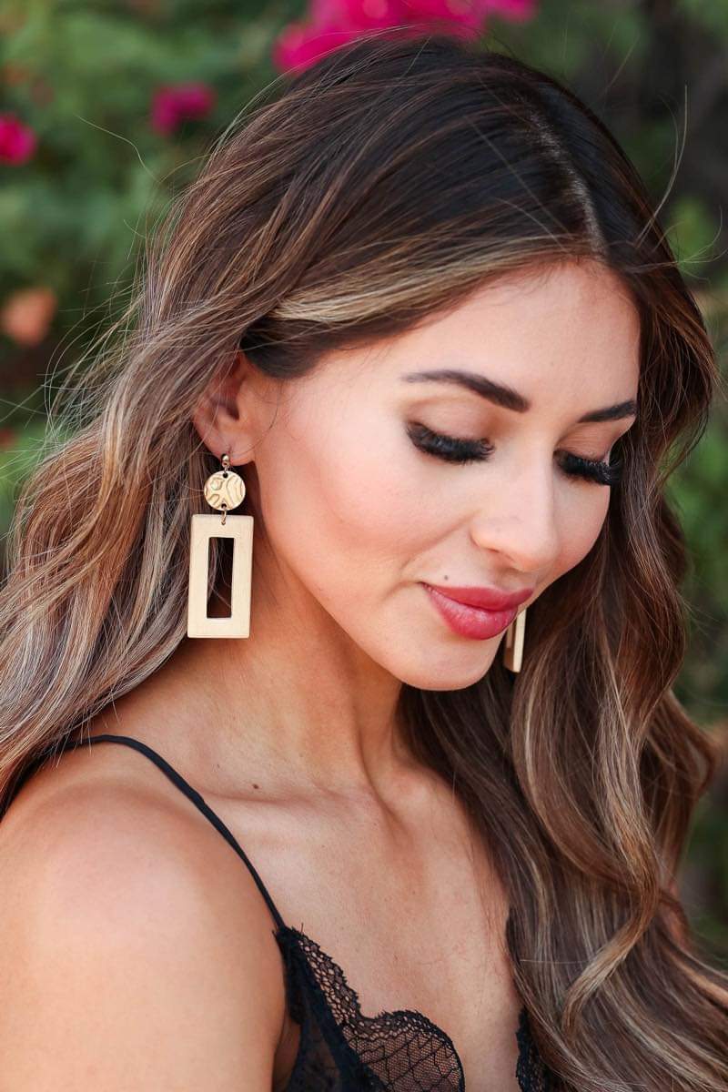 wholenesses's tweet photo. https://t.co/dpn2Lrh6uk
Shop all things women! 
#womensfashion
#womensupportingwomen
#shoponline
#salesalesale
#DressUPnotdown https://t.co/HSBdbhiHtT