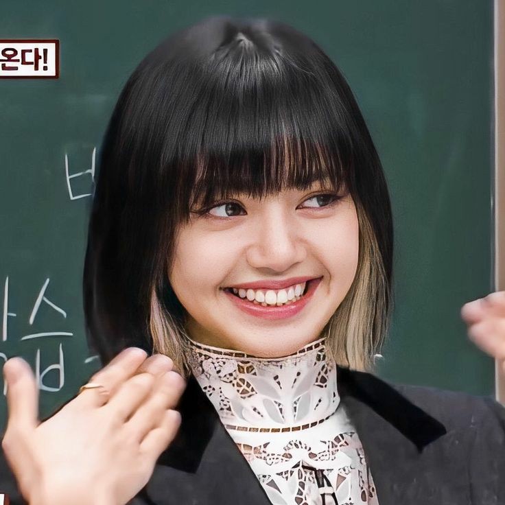BPHONDURAS's tweet photo. @rosqnnesoft @965TDY @BLACKPINK I vote #LISA for #BiggestCrush at #TDYAwards @965TDY @BLACKPINK https://t.co/gVDxuh3rfh https://t.co/KkKyT8Av29