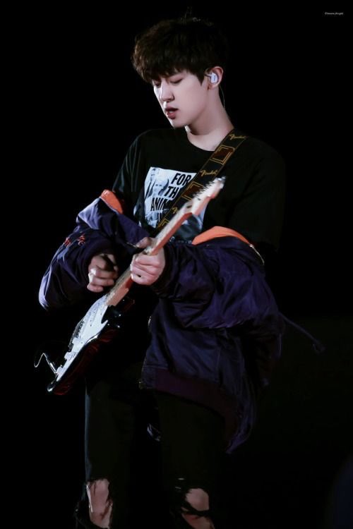 Rock Chanyeol is the best Chanyeol  @weareoneEXO  #EXO