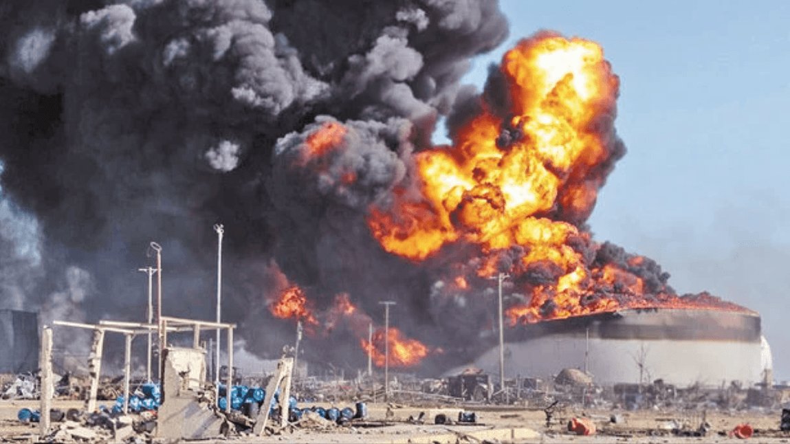 NaranjalT's tweet photo. #Internacional 
Presidente de #Venezuela @NicolasMaduro  informa sobre ataque terrorista contra refinería Amuay ubicada en el estado Falcón, fue objeto de un ataque armado. https://t.co/wa9MXdERan