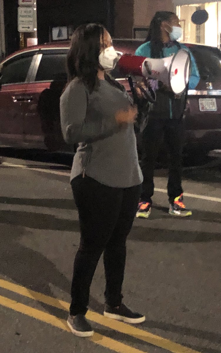 rettaworld's tweet photo. Especially thankful for my future councilmember @Janeese4DC for holding space for us, and for Rev. @Graylanhagler, Rev. Fears, Pastor Daniels and the other faith leaders who prayed over #KaronHylton’s life, with his family, for our neighborhood and for justice. https://t.co/I3fRML65LB
