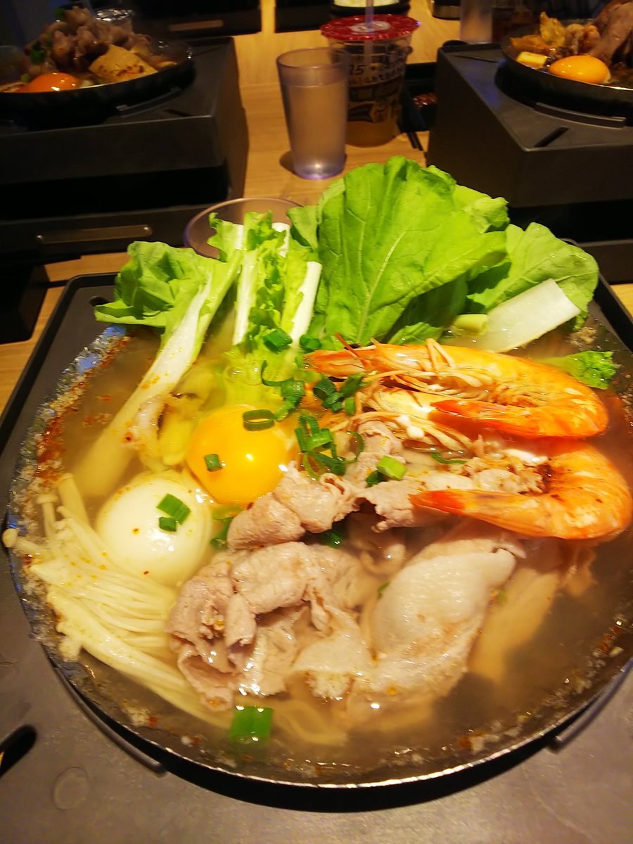 eKawa48171778's tweet photo. #渋谷ランチ #Boiling_Point #台湾一人鍋 とても美味しいお鍋でした‼️ https://t.co/7jXUxpPNSj