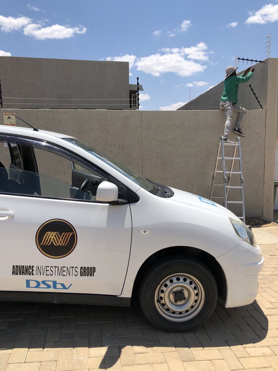 AdvanceInvestm1's tweet photo. OUR SERVICES🇳🇦

•GARAGE DOORS
•ALARM SYSTEM 
•GATE MOTORS/AUTOMATION
•CCTV CAMERAS
•ELECTRIC FENCING
•DSTV INSTALLATION 
•ADVANCE VEHICLE TRACKING 

☎️0813159343 
📧info@advanceinvestmentsgroup.com https://t.co/cgQXCtCJtW