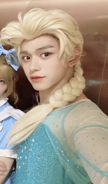 เอลซ่าเวอร์ชั่นต่อยปราสาทน้ำแข็ง