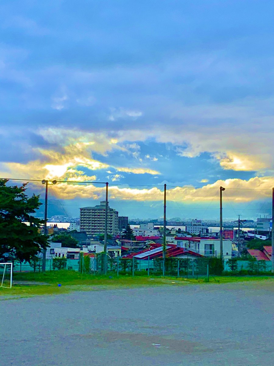 霞純ねおん Neon Kasumi Twitter