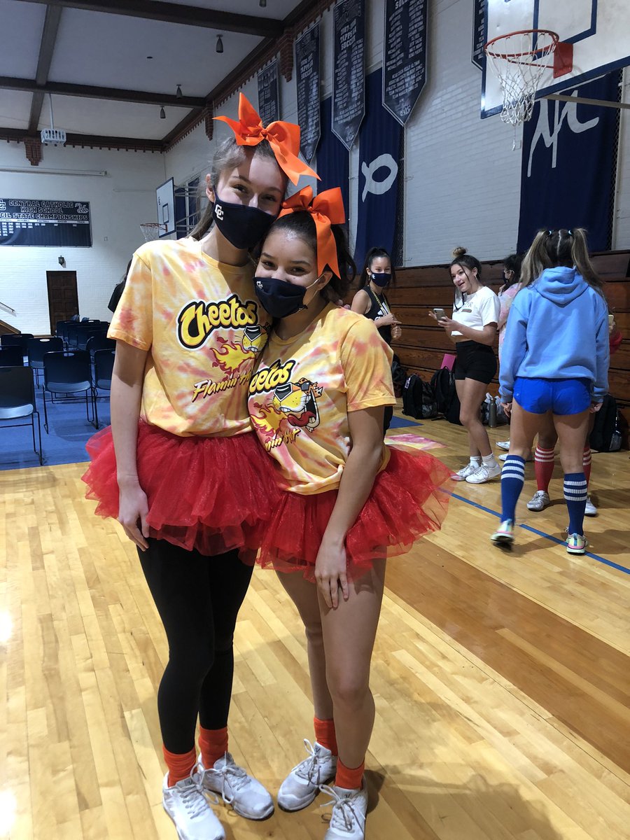 HALLOWEEN WEEK DAY 2: twin day !