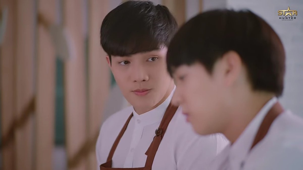 S : Phai, kamu percaya takdir gak?P: Idk, aku belum pernah mengalaminya.S : Gimana ttg belahan jiwa, percaya gak?P : ........  #แถลงข่าวGenY   #GenYTheSeries   #แบงก์ภณ  #แบงก์ผู้บ่าวเท้าไฟ  #ภณคนคิวท์