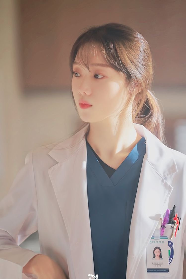 -ActressShe made her acting debut in 2014 being the first model-actress promoted under the joint venture of YG Entertainment and K- Plus.Dramas:Record of Youth (Jin Seo-woo) CameoOnce Again (Ji Sun Kyung) CameoDoctor Teacher Kim 2 (Cha Eun-jae)
