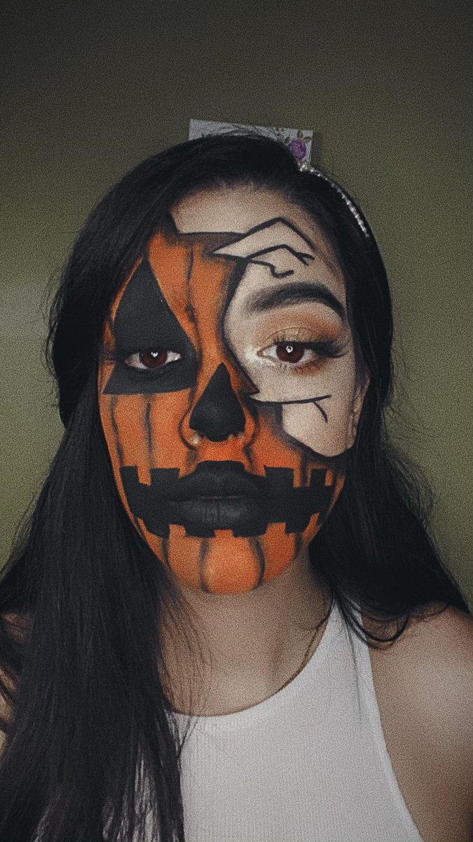 a mí me tomó 3 horas hacerlo y a ustedes les toma un segundo darle rt para que más personas conozcan mi trabajito🥰🎃