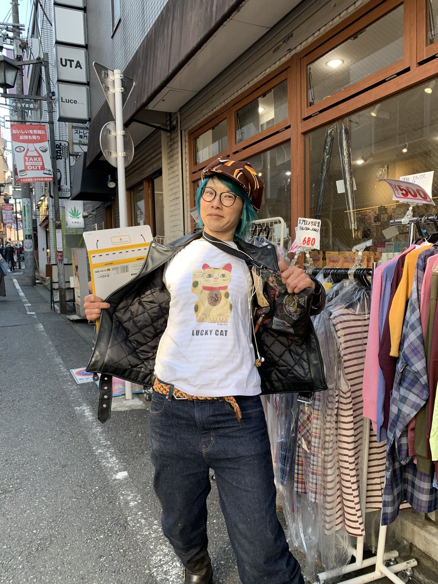 三都慎司 V Twitter 役所に用があって前に住んでいた町に行ったら駅前で呼び止められたんですが 6年間通ってた近所のタイ料理屋さんの店長さんでした また行きますね みなさんも下北沢にお立ち寄りの際はタイ料理 ティッチャイ にぜひぜひ 三都慎司 V Twitter 役所に用があって前に住んでいた町に行ったら駅前で呼び止められたんですが 6年間通ってた近所のタイ料理屋さんの店長さんでした また行きますね みなさんも下北沢にお立ち寄りの際はタイ料理 ティッチャイ にぜひぜひ