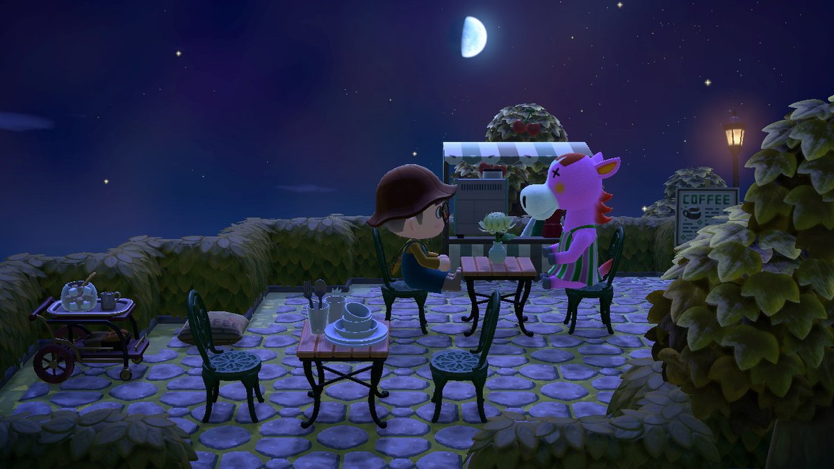 AcnhAsia's tweet photo. Nighttime coffee date with Peaches https://t.co/BhkMc3zGed