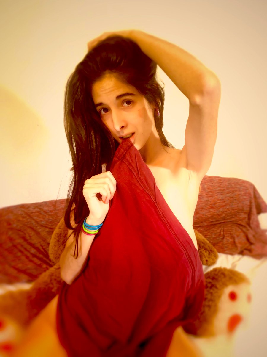 Amaya60206096's tweet photo. You know you want to go check out my Only Fans 😉🤤
#onlyfans #bossmom #LinkInBio #erotica #buyingcontent #findomfriendly #thatbootythough https://t.co/JOzRPnKbuB