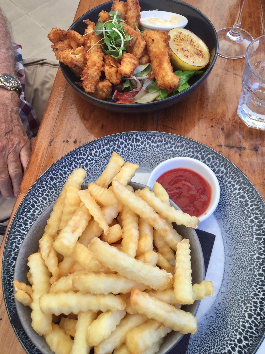debbishdotcom's tweet photo. I lunched with my aunt and uncle today and they very patiently wait for me to take pictures of their food before tucking in! #SaltCafe #HerveyBay https://t.co/qSwCwgzBww