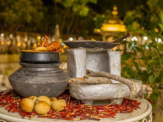 HRHhotels's tweet photo. We at #HRHGroupofHotels ensure the best spread for you making it a #foodie's #paradise. 

So join us for a #sumptuous, #safe and #delightful #meal with your loved ones for an everlasting #experience. 

#HolidayWithUs #HRHHotels #DineAtHRH #Travel #Rajasthan https://t.co/qNw5A7nzsg