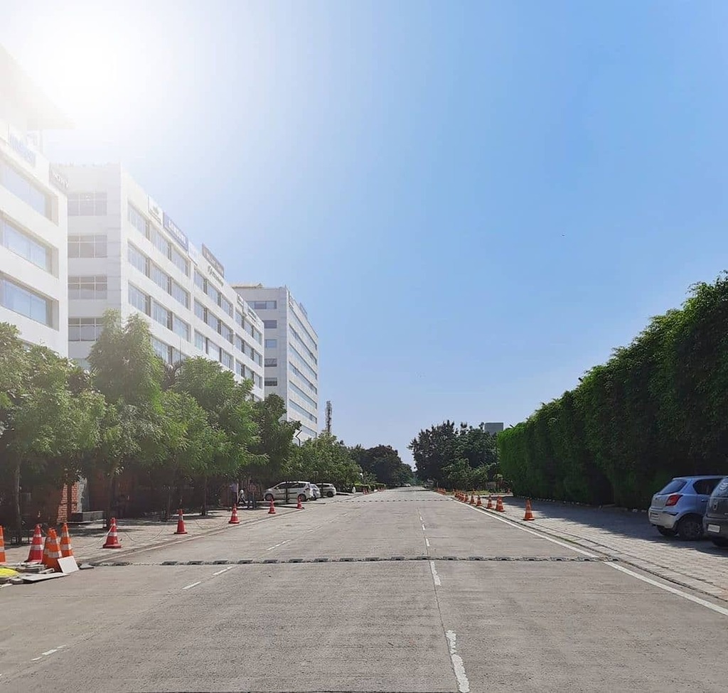 Good morning इंदौर 🤩💐
.
.
Credit - @i.m.shantanu1
.
.
#indorenagari #indoriartist #indore #indorecity #indore_city #iloveindore #mp09 #apnamp09 #indorediaries #indoreunseen #indoregram #streetsofindore #indoreinfo #madhyapradesh #indoripan