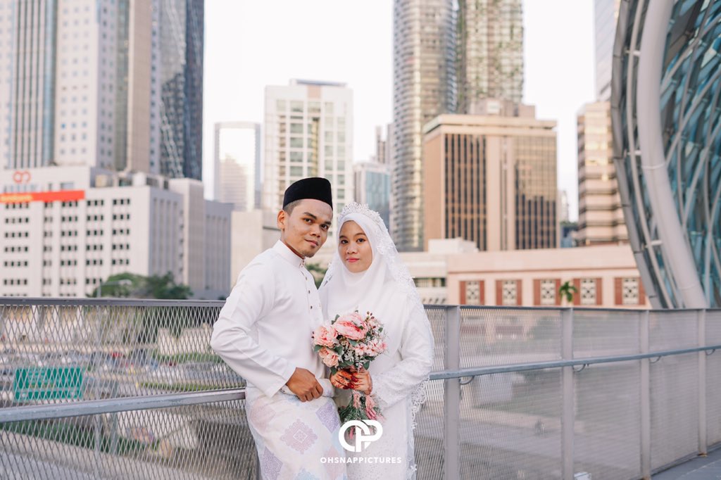 ohsnappicture's tweet photo. Hi , yang mana kahwin tahun 2021 korang dah boleh kot lock date korang ye 🤗 follow ig Ohsnappicture ! Link ada di bio untuk booking 🥰🥰 https://t.co/bCDG4Xmi1m