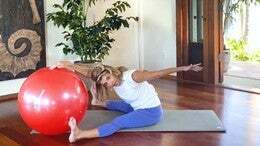pilatesworkoutv's tweet photo. Kristi Cooper - Big Ball of Fun (45 mins) - Level 2 https://t.co/mHAGwEOcB5