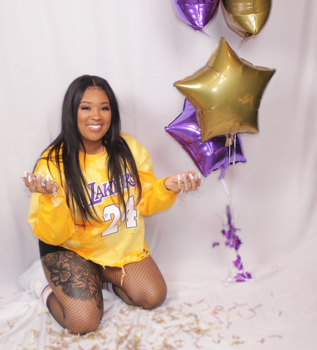 UniquelyNiah's tweet photo. Put me in coach, it’s my time 🎊🎉🎁 https://t.co/uXze2dZ9Yn