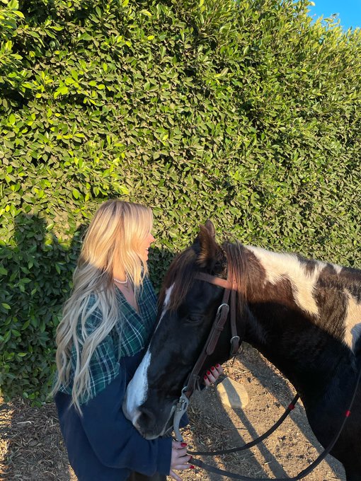 🥺🤍 https://t.co/wfn5QZ5rFw