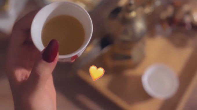 مساء الخير وعُقبه :
عقلي الراكد يمشيني على اصح اتجاه
ماتمشيني الرياح وين ماولت اروح .