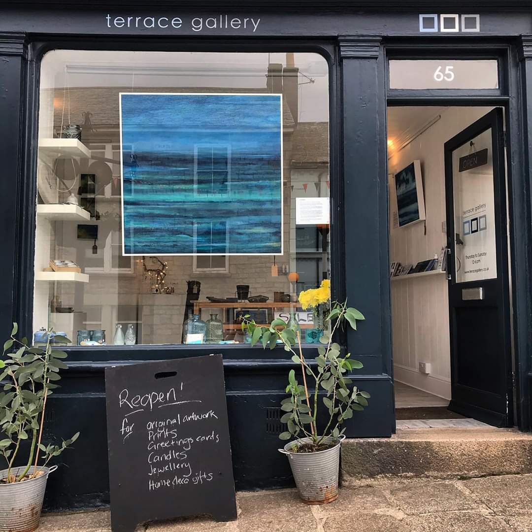 Can you help boost the profile of our lovely little gallery in the heart of Penryn's bustling artist community?...

We would love your feedback if you can spare a minute. 

Post a review to our profile.
g.page/terrace-galler…

#review #smallbusiness #cornwall #ThursdayMotivation