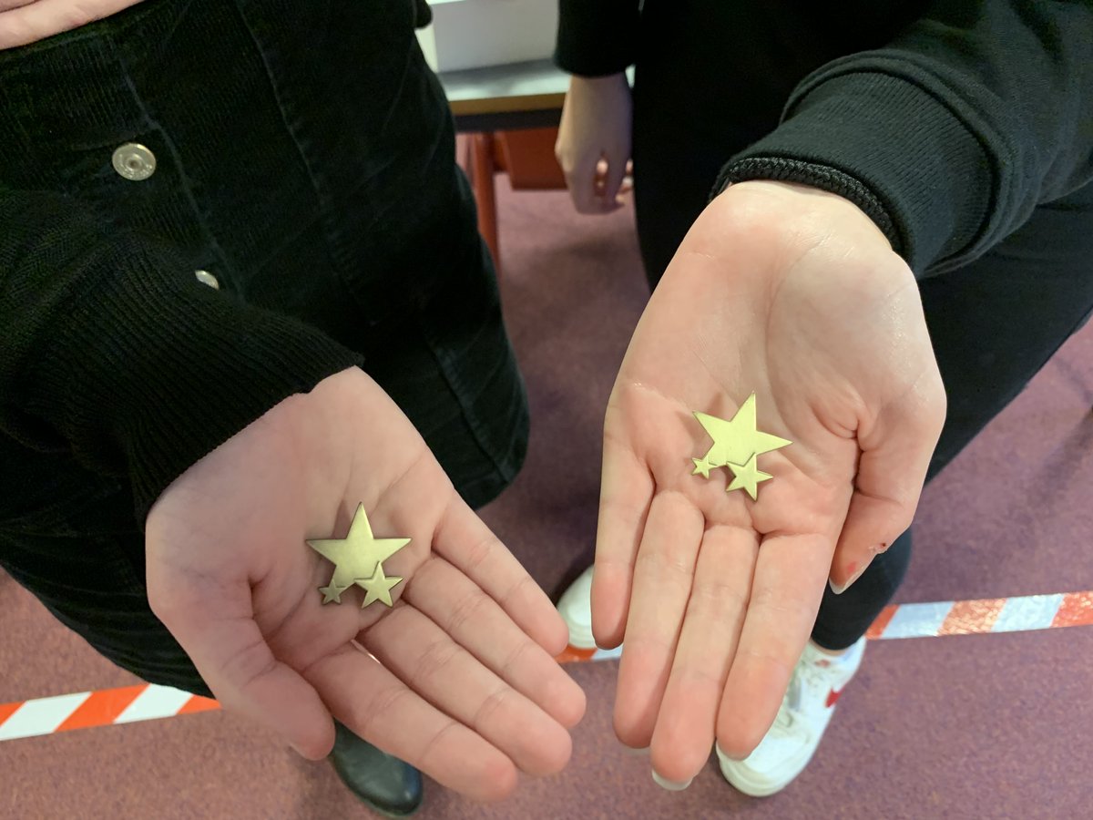 Mrs MacRae was delighted this week to award our 'Triple Threat' pin to two of our students who have studied History, Modern Studies or Politics and RMPS! We love seeing our learners pop up in different places within the Faculty! ⭐️⭐️⭐️