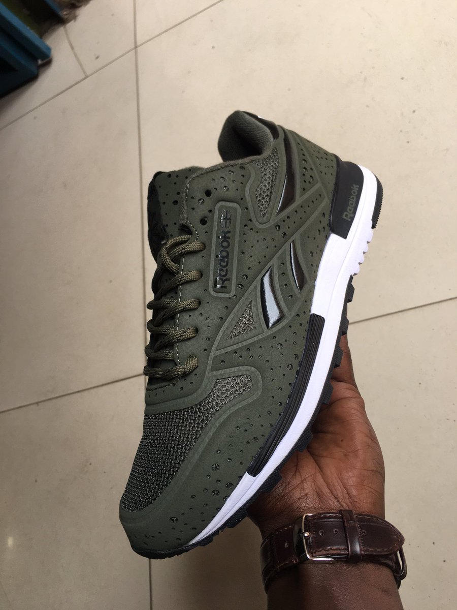 4thstreetW's tweet photo. Reebok 
Size 40-44
Kes. 2800
Call,  text whatsapp 07429555418
Whatsapp link https://t.co/GbF1fddvwg

Benji #IkoKaziKE Makueni Subaru 
Bad sonko kakamega Subaru 
#TanzaniaElections2020 https://t.co/ws0ryIpbXp