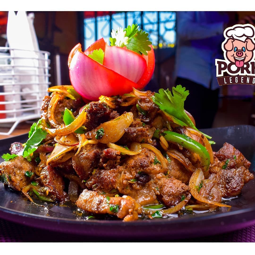 PorkLegend's tweet photo. How is this Octobae taking you??

 But wait,, fast things first, let's eat, then we can  catch up later and do everything else ❤️
#BBIReport #AmazingRace https://t.co/1t0rmL54Cs