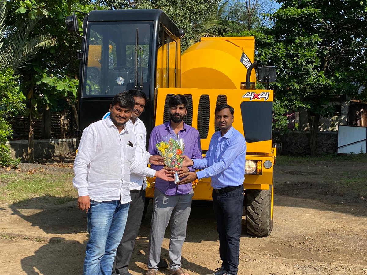 TarleLtd's tweet photo. We are Happy to Announce Another Successful Dispatch of TCE3000 on the Occasion of Dussehra.
Here are Some Glimpses of the key handover Ceremony.
#keyhandoverceremony #constructionindustry #tarleselfloadingmixer #tarleconstruction #TCEPL #constructionnews #TCE3000 https://t.co/FzprHlMgWe