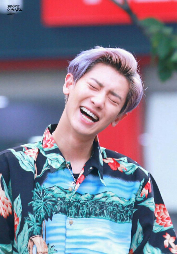 naysy_loey's tweet photo. pliss jangan sampai senyum orang ini hilang😭 gue bener" sedih banget kalo sampe itu kejadian 😭 CHANYEOL IS HAPPY VIRUS, DIA HARUS SELALU CERIA DAN BAHAGIA. ❤️❤️❤️
#CHANYEOL 
#SM_PROTECT_CHANYEOL https://t.co/NFgvFUnjnc