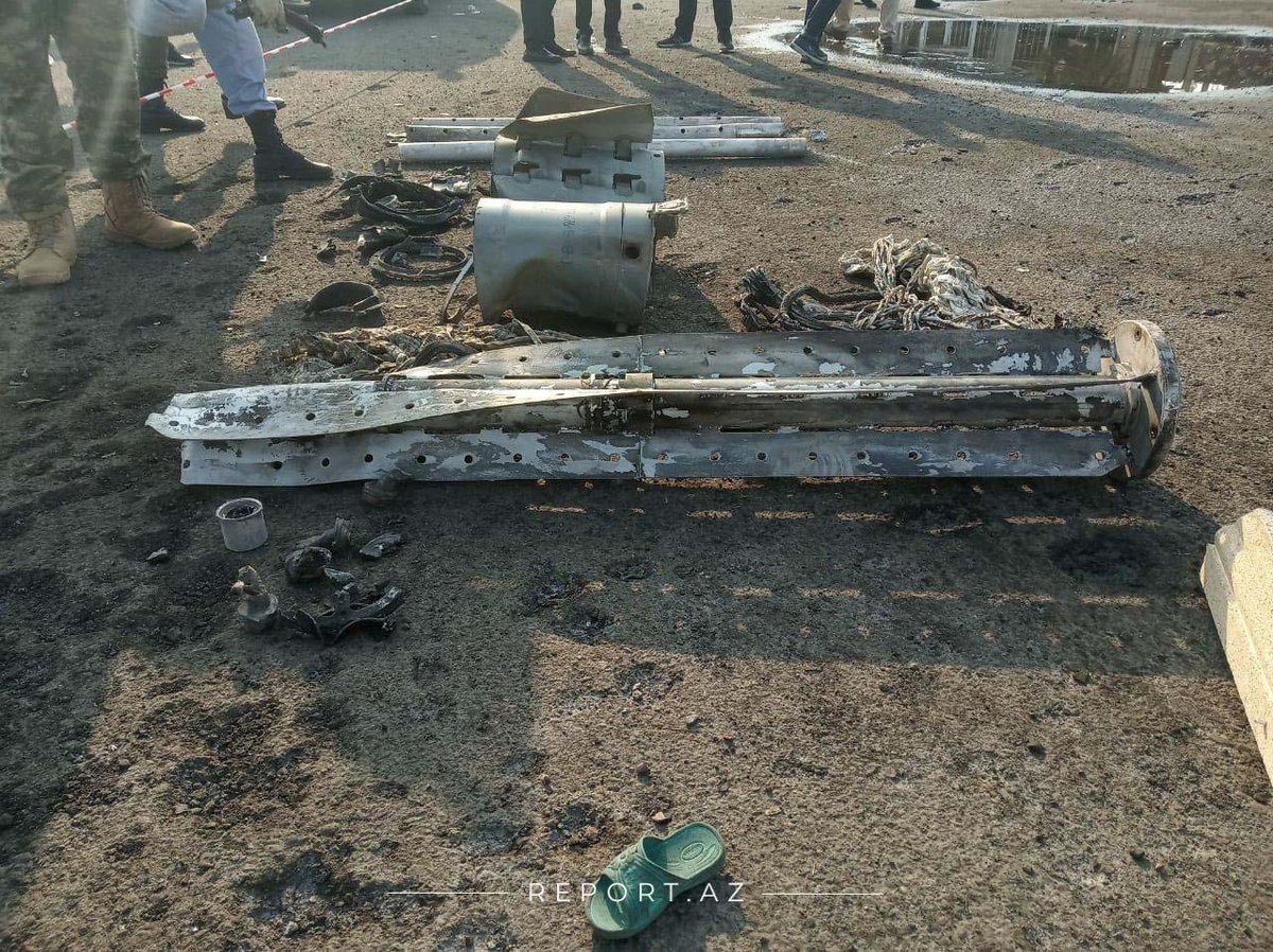 обломки ракет в казахстане. обломки искандера в карабахе. обломки крылатой ракеты. корабль starship илона маска. падение ракеты.