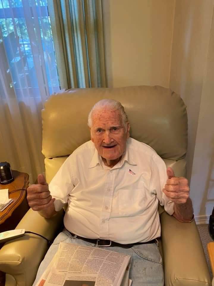 OcrazioCornPop's tweet photo. 🇺🇸 #WalkAway "My 92 year old dad, who is a registered Democrat, voted for Trump!" - L. https://t.co/1bB9wipsqr