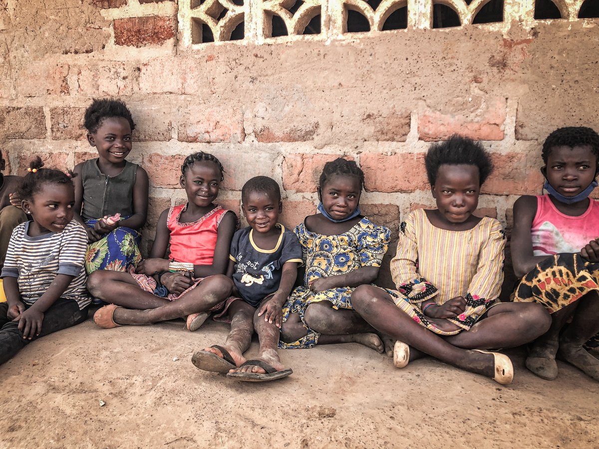 HandsatWork's tweet photo. Did you know, that by the end of 2030, Africa is projected to have 90% of the world's extreme poor.
Please stand with us in prayer, that God will continue to mobilise His people to care for the most vulnerable, and that He will make a way.
#WorldPovertyClock https://t.co/wXNl7wenSv