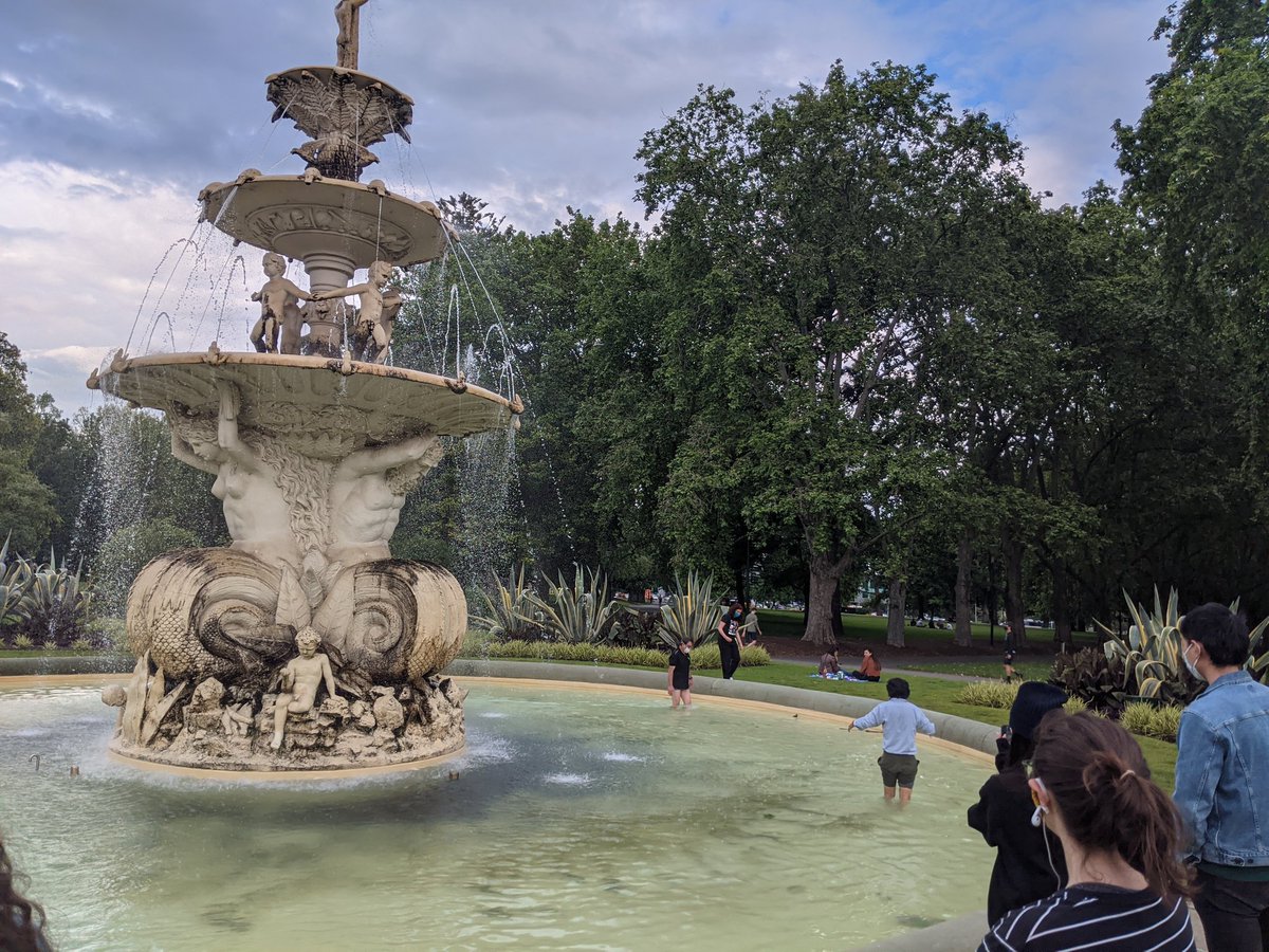 itsnotfairman's tweet photo. If you want to know what frame of mind Melbourne is in in these first few days post lockdown - a group of strangers just stripped down to make sure the last duckling of a flock could get out of the Royal Exhibition Building fountain while people looked on and cheered. https://t.co/lAdVH3S1Iq